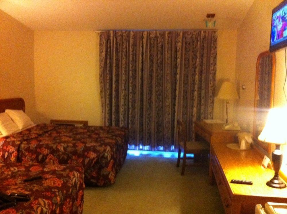 Timber Inn Motel Phillips Ngoại thất bức ảnh